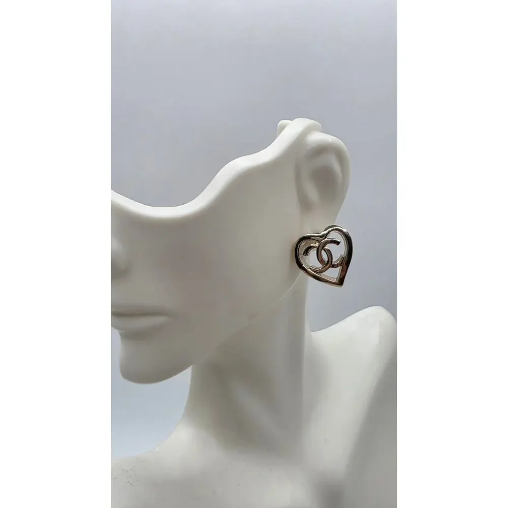 Chanel Gold-tone Interlocking CC Heart Stud Earrings NWT